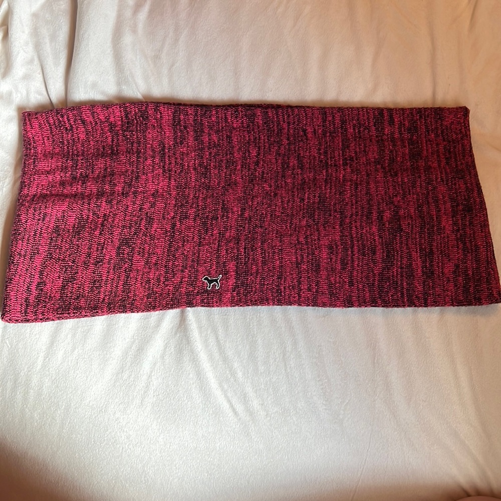 PINK Victoria’s Secret infinity scarf